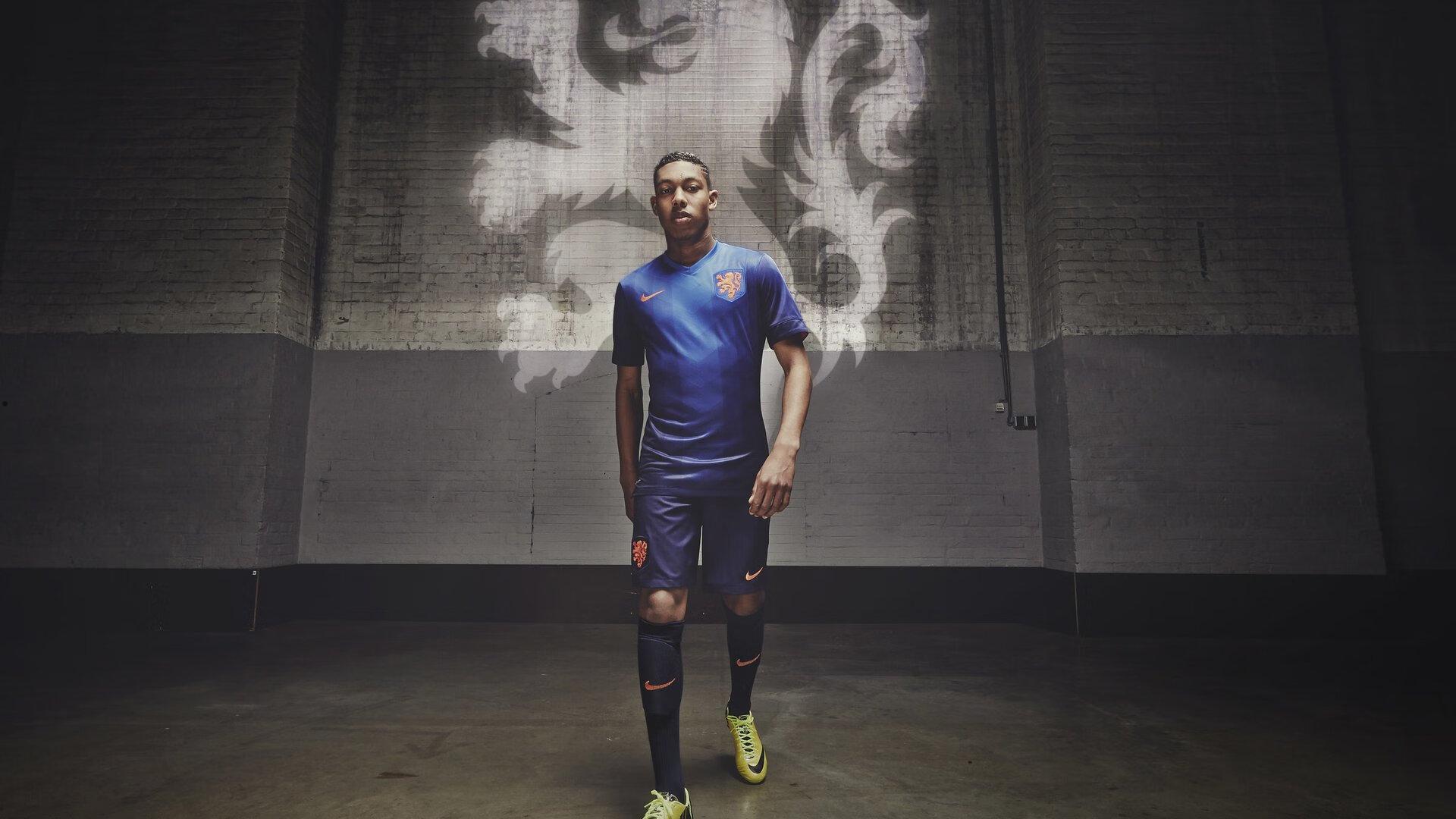 姆巴佩独造三球闪耀欧冠，巴黎圣日耳曼3-1逆转拜仁占先机