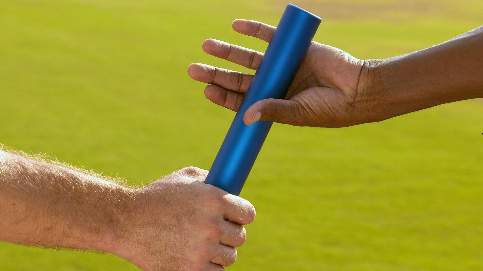 太阳报，奥利塞助埃泽适应枪手新生活，二人常以棋会友