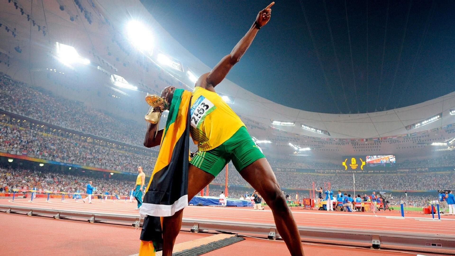 阿莫林笑言离队引风波，坦言对进球荒感到困惑与自责